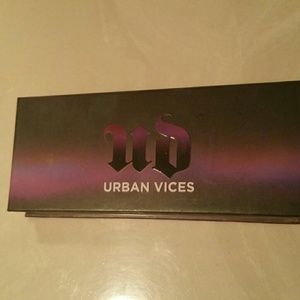 Urban Decay Urban Vices Palette
